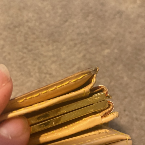 AUTHENTIC Louis Vuitton Murakami Kisslock Wallet - Picture 10 of 10